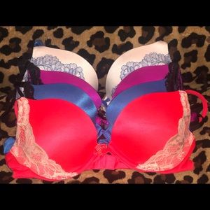 Bundle of 4 Victoria’s Secret Push-Up Bras 34B
